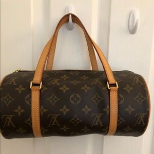 Louis Vuitton Papillon 26. Great condition!!